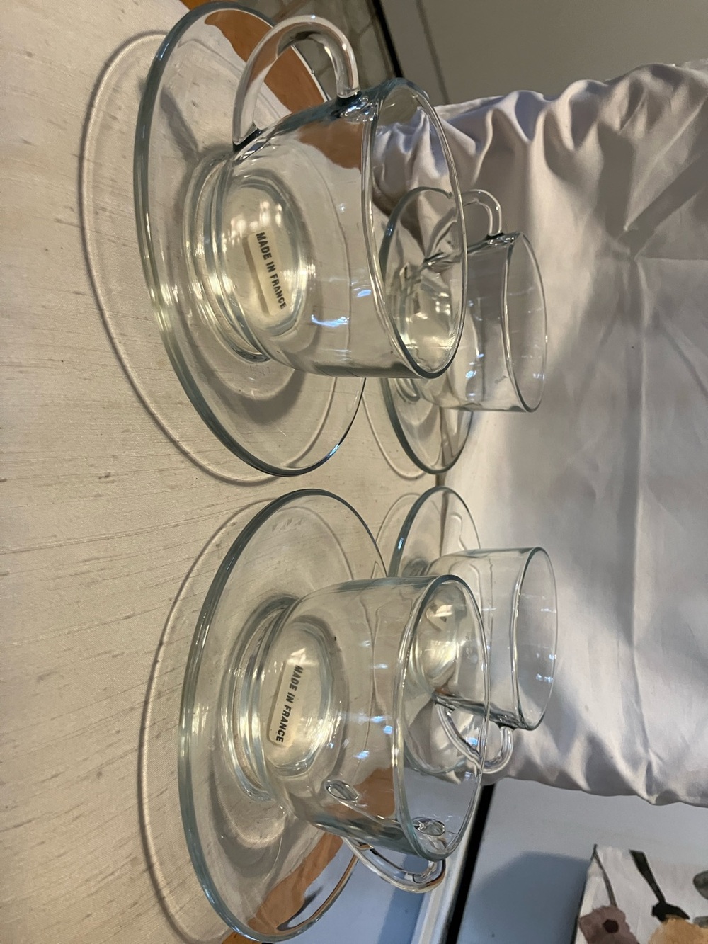 Lovely n New   made in France for Vereco   8 pc glass coffee n saucer dishes